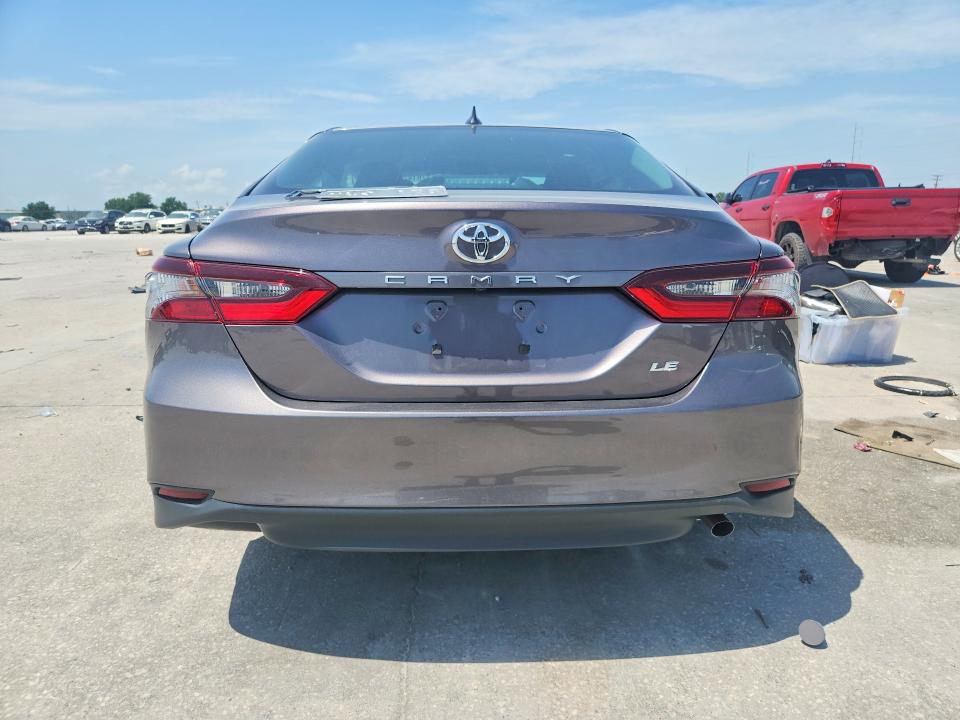 61781426 :رقم المزاد ، 4T1C11AK9PU832080 vin ، 2023 Toyota Camry مزاد بيع