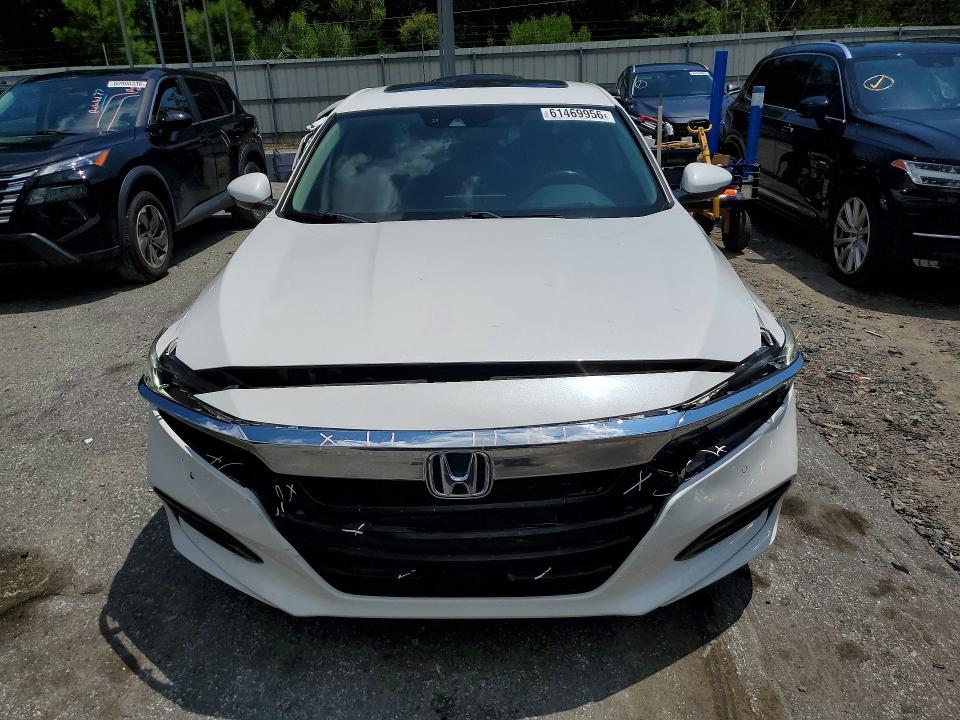Продаж на аукціоні авто 2018 Honda Accord, vin: 1HGCV1F9XJA144162, номер лоту: 61469956