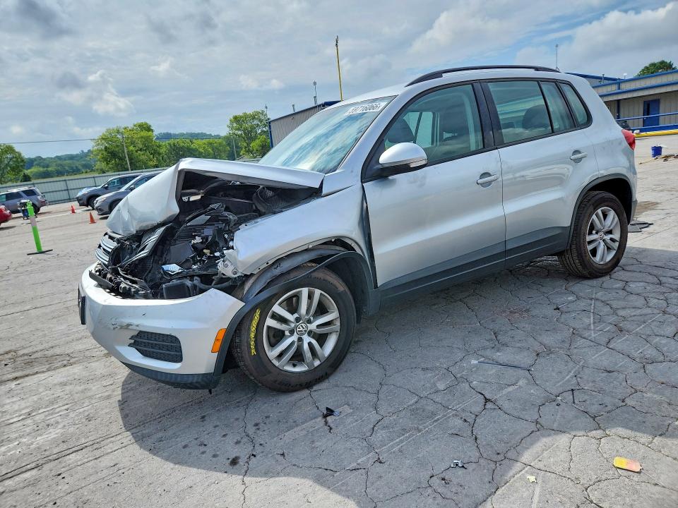 2017 Volkswagen Tiguan მანქანა იყიდება აუქციონზე, vin: WVGAV7AX9HK027381, აუქციონის ნომერი: 59716066