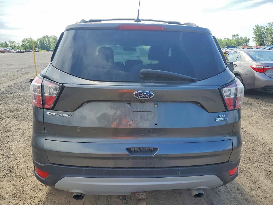 2017 Ford Escape მანქანა იყიდება აუქციონზე, vin: 1FMCU9G91HUC82529, აუქციონის ნომერი: 61152236