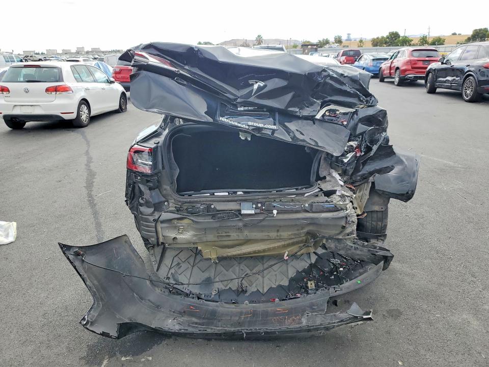 Продажа на аукционе авто 2018 Tesla Model 3, vin: 5YJ3E1EA8JF044109, номер лота: 59998136
