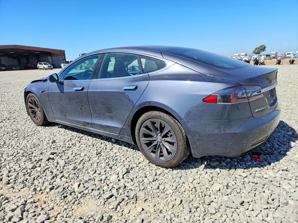 Продажа на аукционе авто 2019 Tesla Model S, vin: 5YJSA1E28KF305580, номер лота: 62850916
