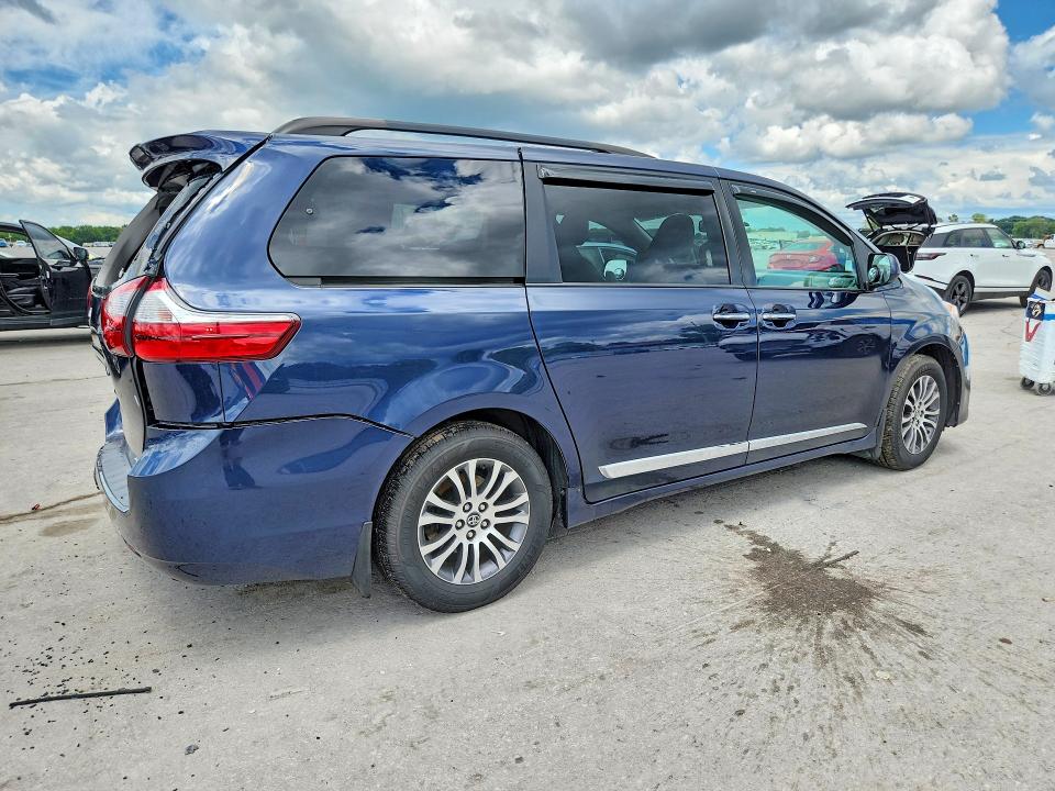 Aukcja sprzedaży 2018 Toyota Sienna, vin: 5TDYZ3DC3JS952116, numer aukcji: 61036996