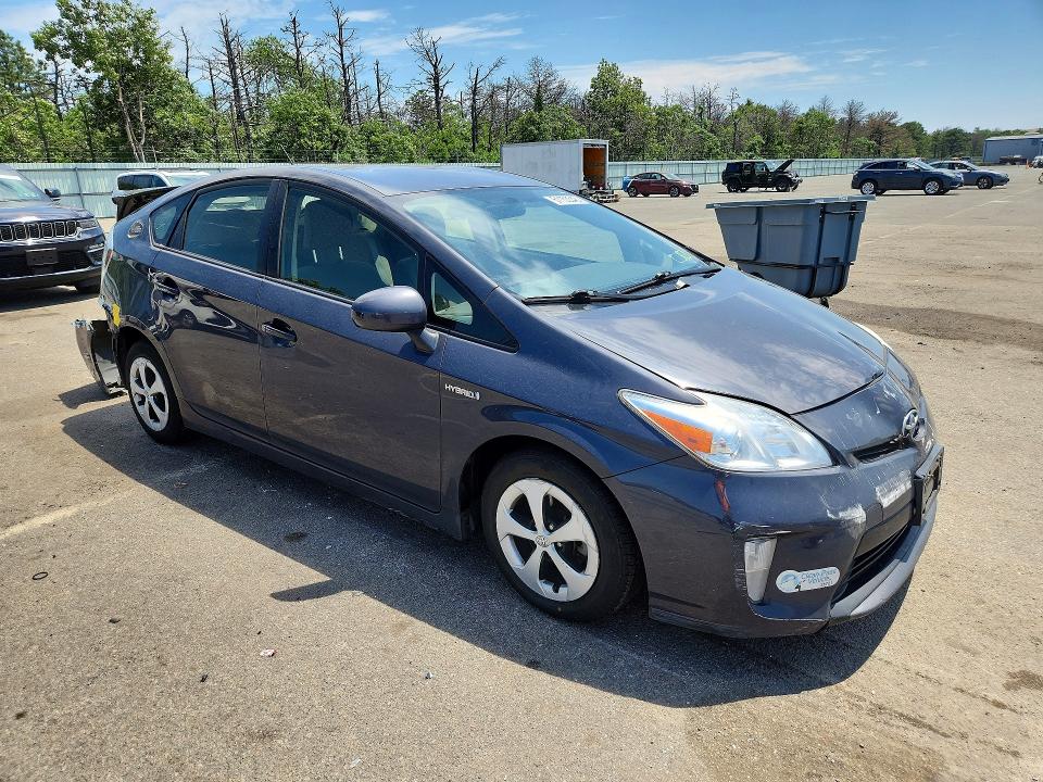 61155546 :رقم المزاد ، JTDKN3DU4D5627026 vin ، 2013 Toyota Prius مزاد بيع