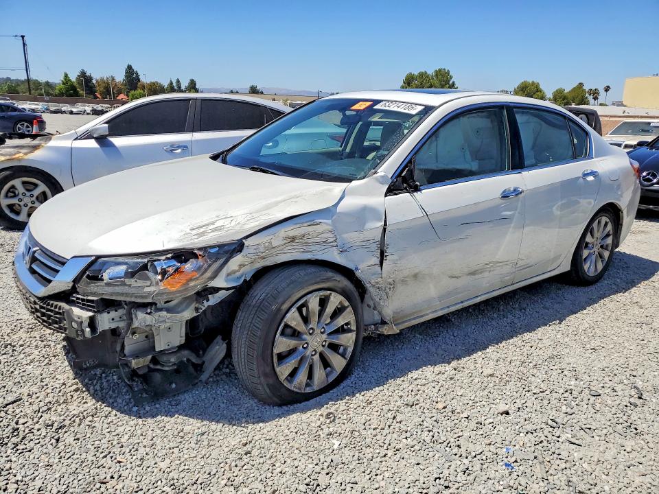63214186 :رقم المزاد ، 1HGCR2F78FA027230 vin ، 2015 Honda Accord مزاد بيع
