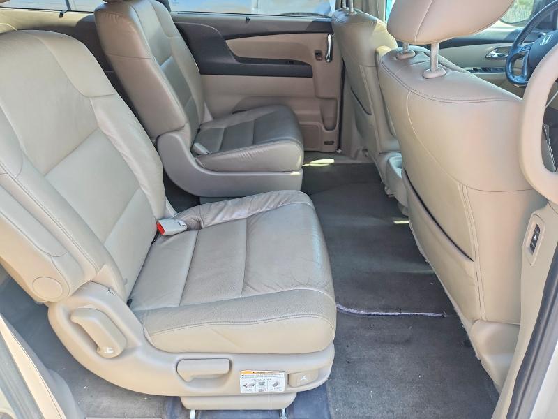 62136426 :رقم المزاد ، 5FNRL5H93FB044020 vin ، 2015 Honda Odyssey مزاد بيع