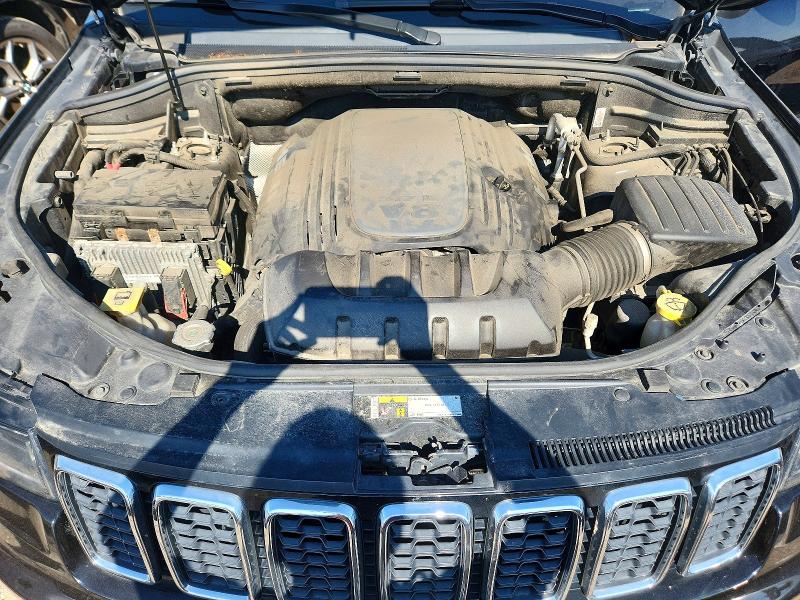 59907626 :رقم المزاد ، 1C4RJFBT9JC223183 vin ، 2018 Jeep Grand Cherokee مزاد بيع