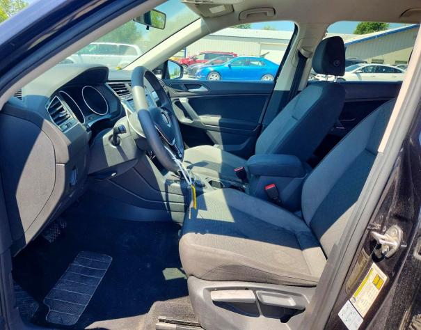 2020 Volkswagen Tiguan მანქანა იყიდება აუქციონზე, vin: 3VV0B7AX7LM083556, აუქციონის ნომერი: 59974766
