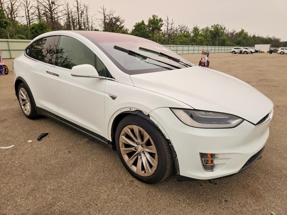 Продаж на аукціоні авто 2016 Tesla Model X, vin: 5YJXCBE28GF013425, номер лоту: 60223596