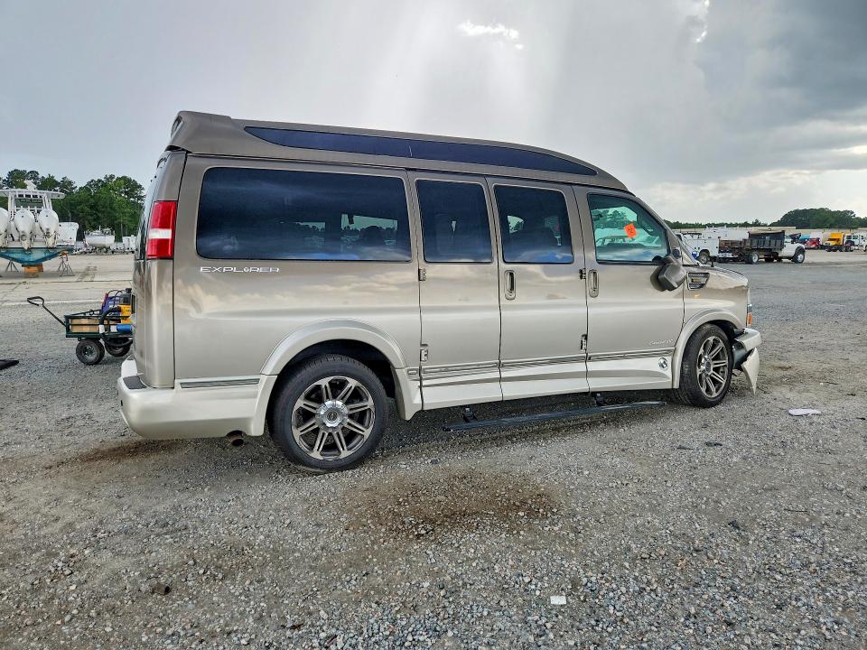 61541406 :رقم المزاد ، 1GCWGAFG8H1271152 vin ، 2017 Chevrolet Express G2500 مزاد بيع