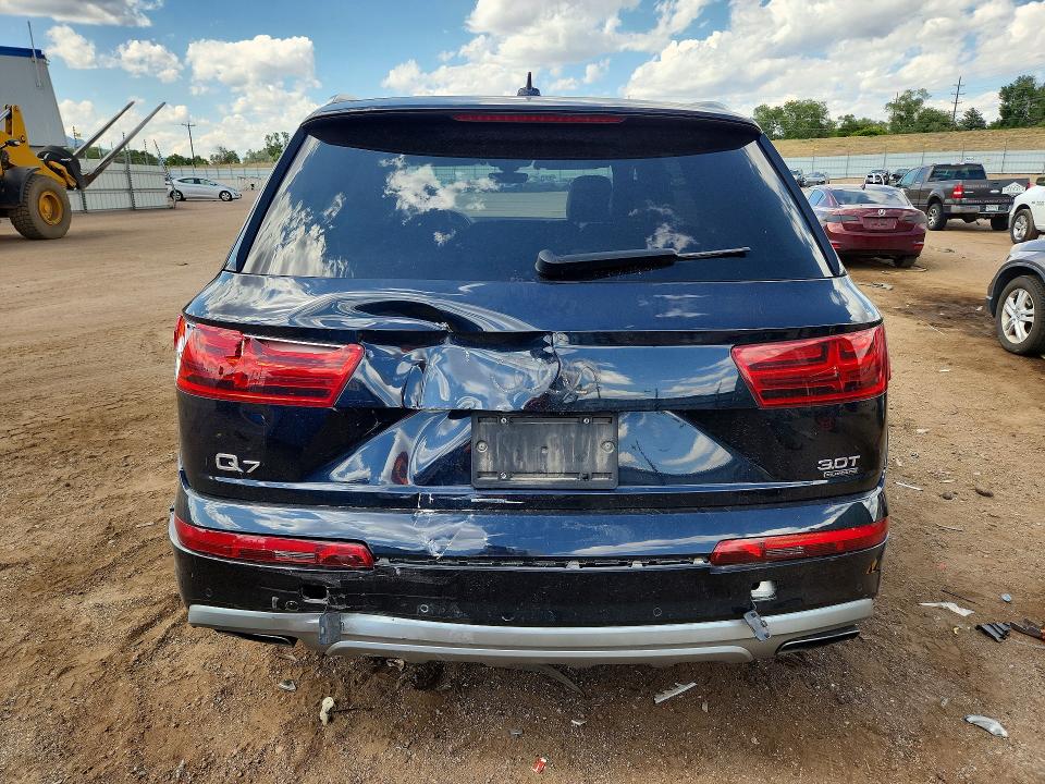 Продажа на аукционе авто 2017 Audi Q7, vin: WA1LAAF7XHD056014, номер лота: 61565336