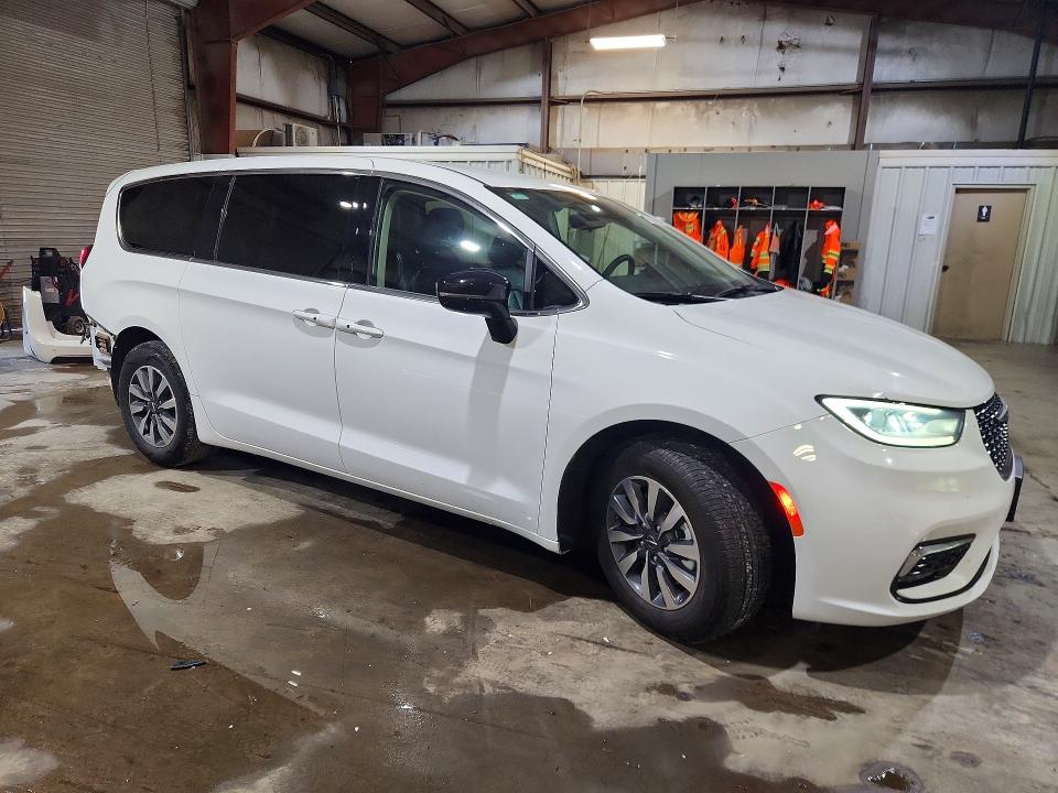 Продажа на аукционе авто 2024 Chrysler Pacifica, vin: 2C4RC1S79RR103886, номер лота: 60375056