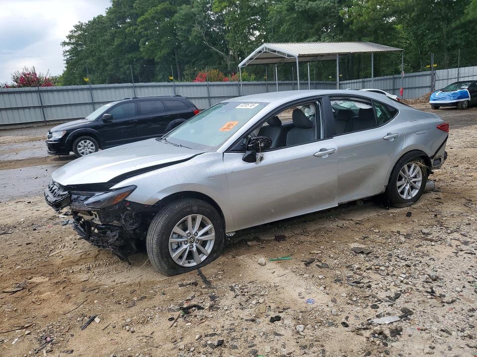 2026 Toyota Camry მანქანა იყიდება აუქციონზე, vin: 4T1DAACK0TU900049, აუქციონის ნომერი: 60205746