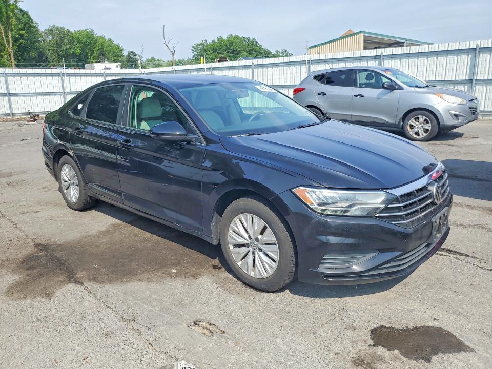 59981986 :رقم المزاد ، 3VWC57BU4KM257733 vin ، 2019 Volkswagen Jetta مزاد بيع