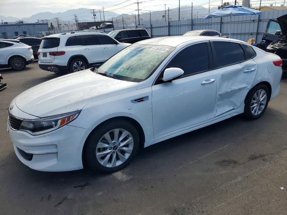 Продаж на аукціоні авто 2017 Kia Optima, vin: 5XXGT4L39HG164019, номер лоту: 61568026