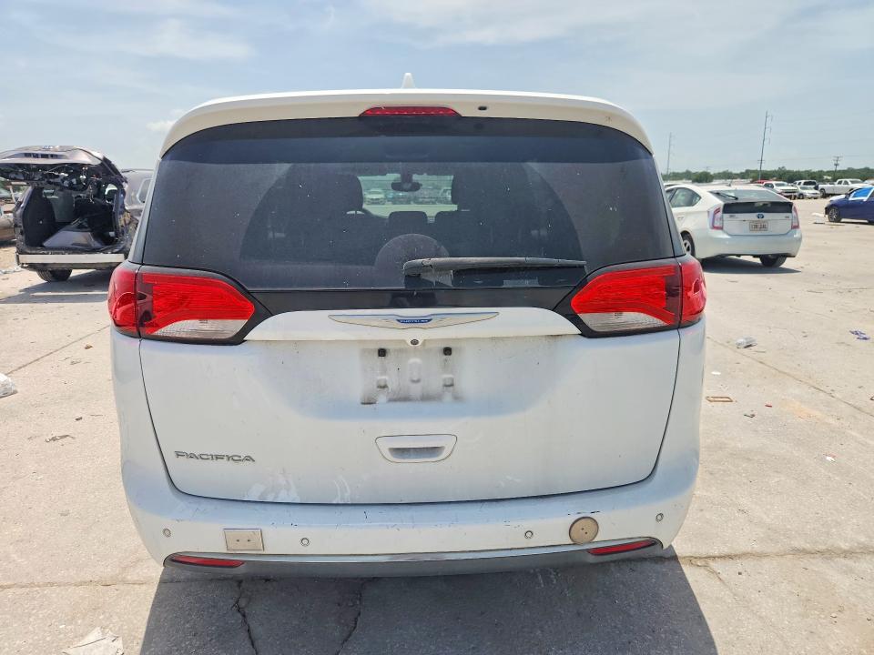 Продажа на аукционе авто 2018 Chrysler Pacifica, vin: 2C4RC1FG0JR125550, номер лота: 61624956