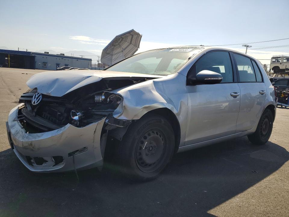 2014 Volkswagen Golf მანქანა იყიდება აუქციონზე, vin: WVWDB7AJ4EW003273, აუქციონის ნომერი: 61790686
