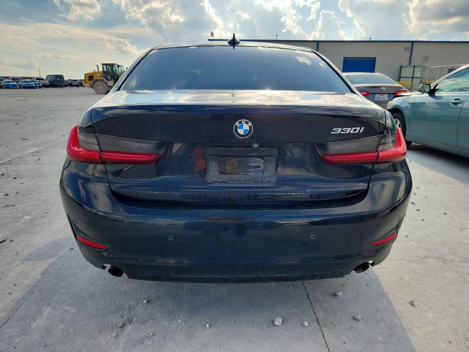 60762726 :رقم المزاد ، 3MW5R1J00L8B30528 vin ، 2020 Bmw 330i مزاد بيع
