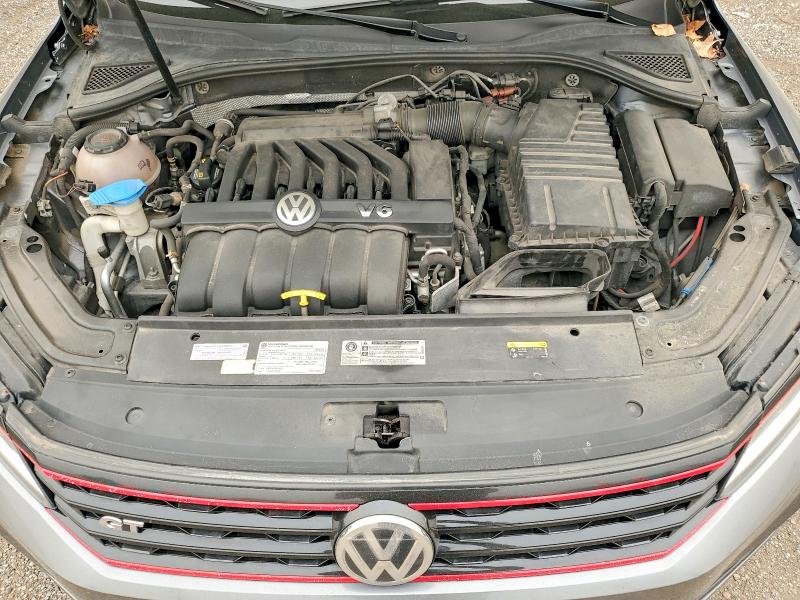 61223526 :رقم المزاد ، 1VWJM7A3XJC034714 vin ، 2018 Volkswagen Passat مزاد بيع