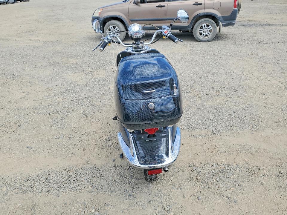 61735266 :رقم المزاد ، L5YTCKPF4L1173554 vin ، 2020 Znen Scooter مزاد بيع