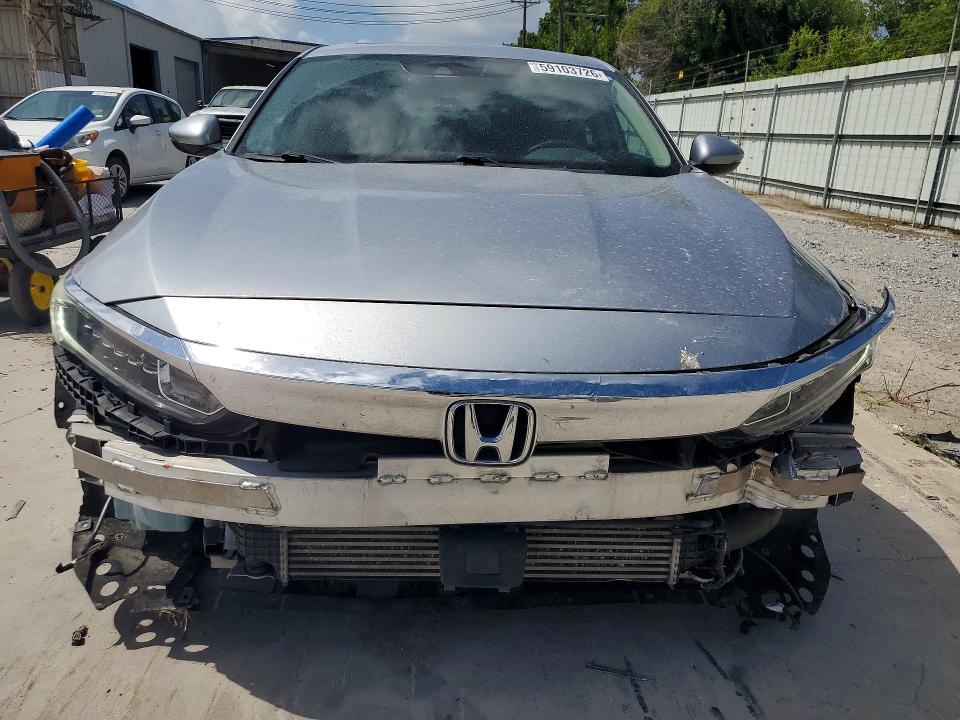 59103726 :رقم المزاد ، 1HGCV2F67JA021107 vin ، 2018 Honda Accord مزاد بيع