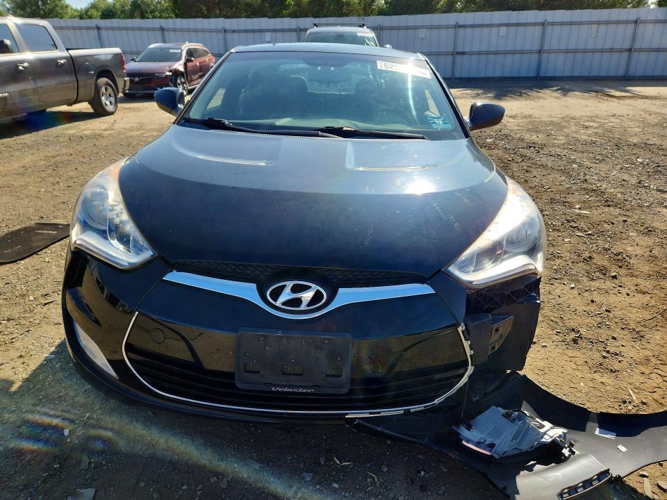Продаж на аукціоні авто 2015 Hyundai Veloster, vin: KMHTC6AD7FU232293, номер лоту: 62562426