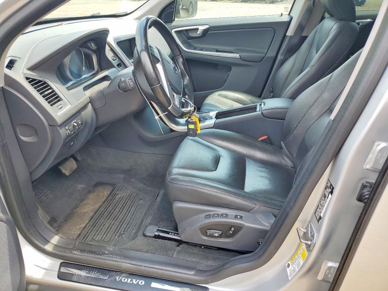 2016 Volvo Xc60 მანქანა იყიდება აუქციონზე, vin: YV4902RKXG2783427, აუქციონის ნომერი: 60421786