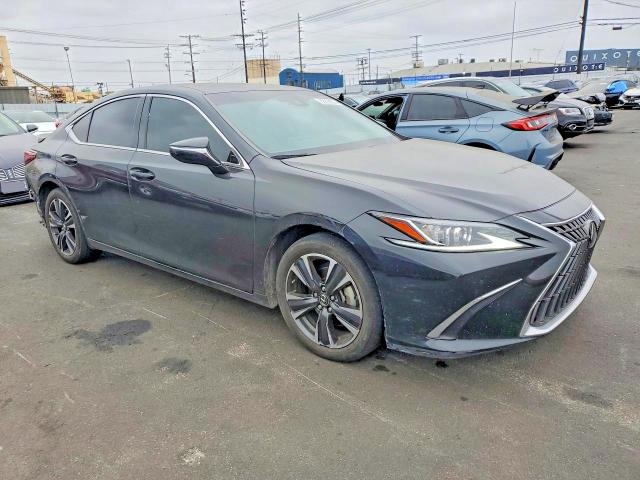 2024 Lexus Es 300h მანქანა იყიდება აუქციონზე, vin: 58ADA1C15RU044904, აუქციონის ნომერი: 58838676