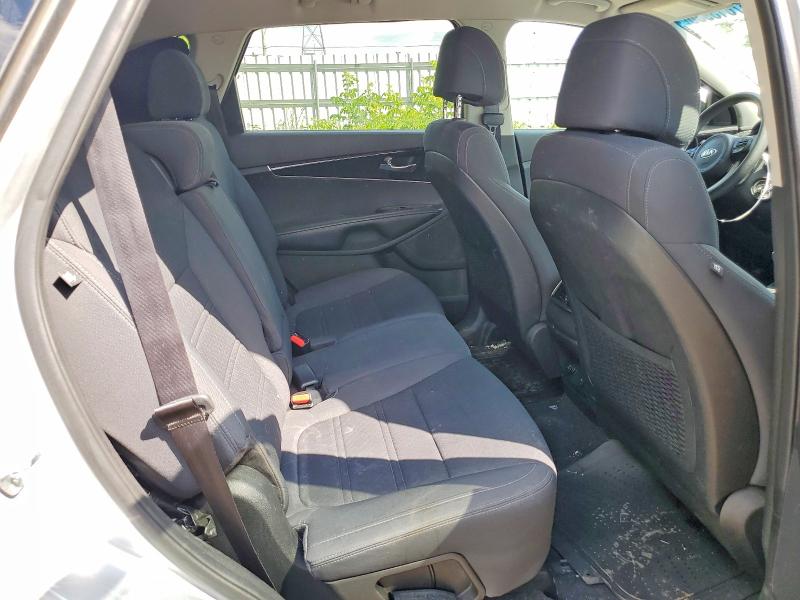 Продажа на аукционе авто 2017 Kia Sorento, vin: 5XYPG4A38HG225606, номер лота: 57813936