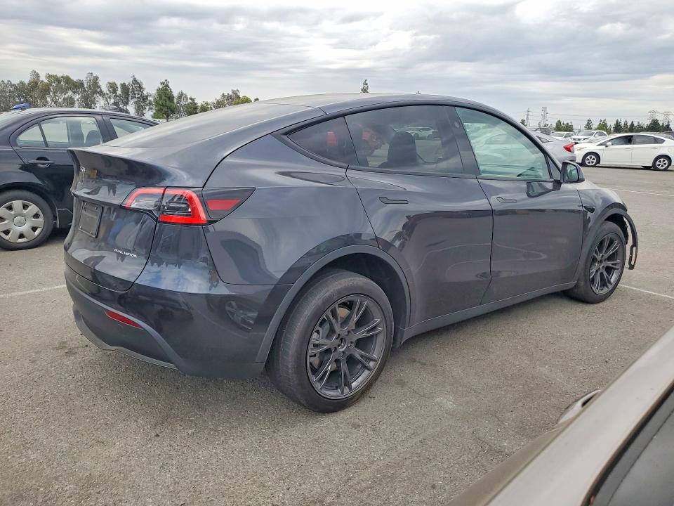 2025 Tesla Model Y მანქანა იყიდება აუქციონზე, vin: 7SAYGDEE5SF302661, აუქციონის ნომერი: 61700496