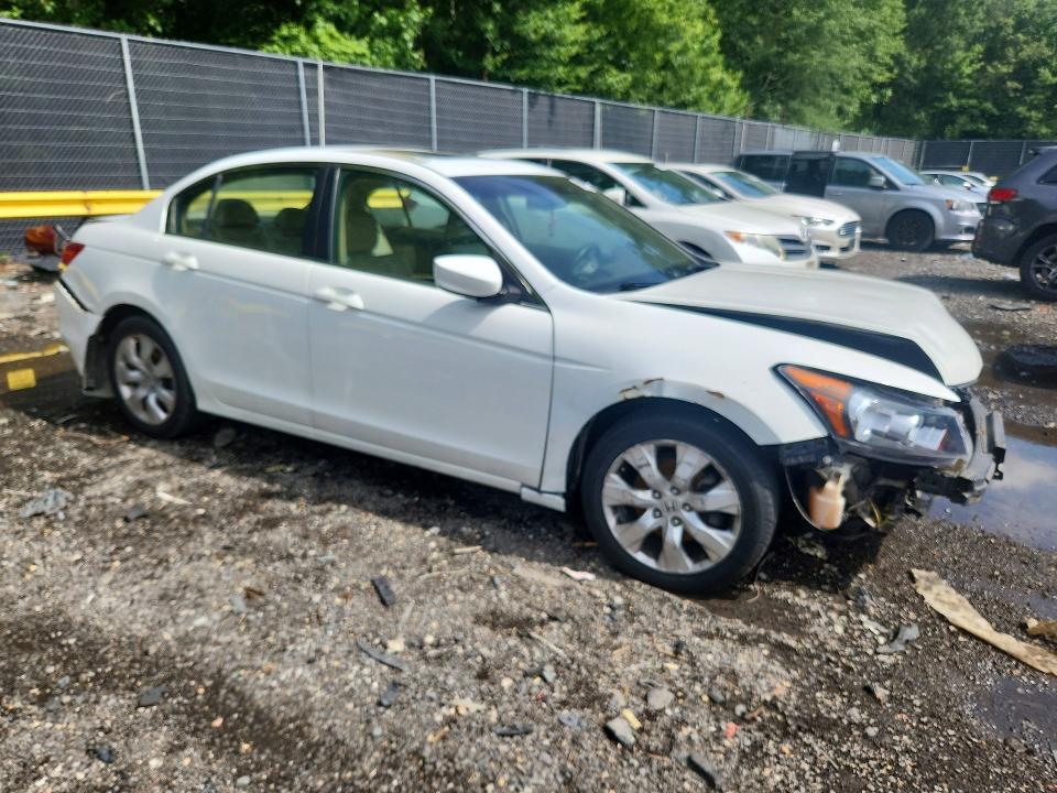 2008 Honda Accord მანქანა იყიდება აუქციონზე, vin: 1HGCP26838A043546, აუქციონის ნომერი: 61818516