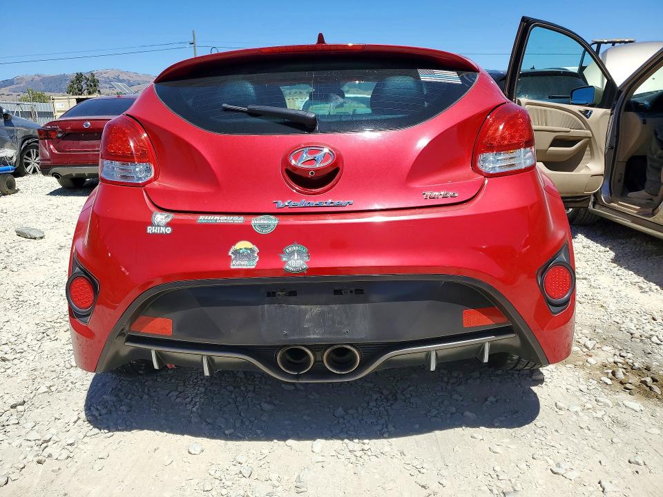 2015 Hyundai Veloster მანქანა იყიდება აუქციონზე, vin: KMHTC6AE0FU225968, აუქციონის ნომერი: 62462056