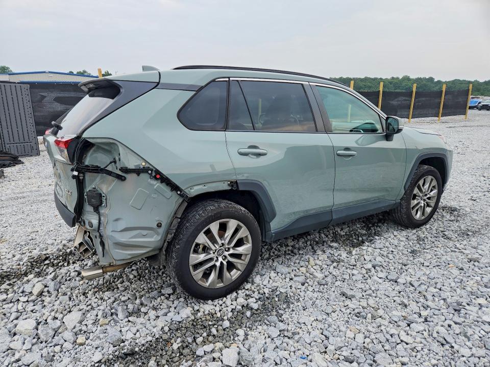 61397516 :رقم المزاد ، 2T3C1RFV7MC088758 vin ، 2021 Toyota Rav4 مزاد بيع