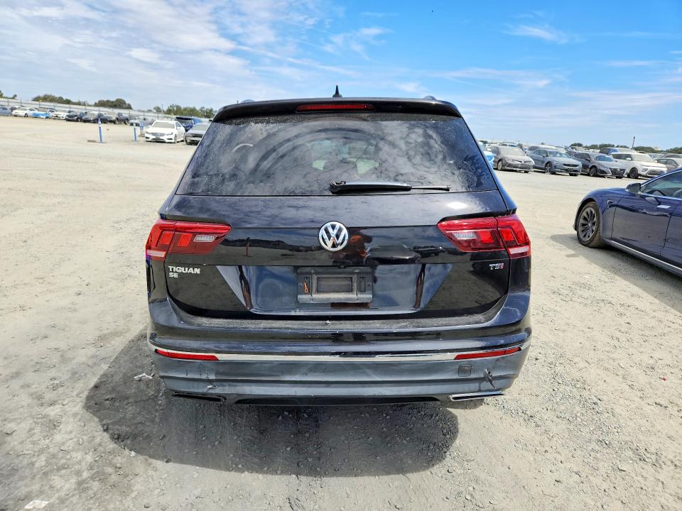 Продажа на аукционе авто 2018 Volkswagen Tiguan, vin: 3VV3B7AX1JM027154, номер лота: 61513176