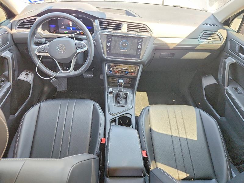 59192796 :رقم المزاد ، 3VV3B7AX1NM085402 vin ، 2022 Volkswagen Tiguan مزاد بيع