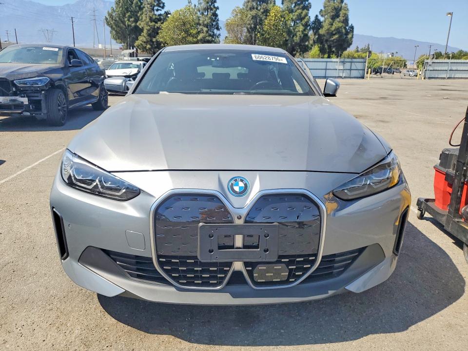 60628796 :رقم المزاد ، WBY43AW00RFS09950 vin ، 2024 Bmw I4 مزاد بيع