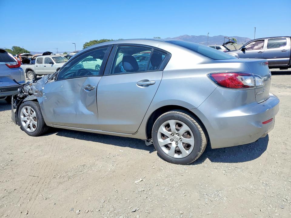 61629606 :رقم المزاد ، JM1BL1U79D1760747 vin ، 2013 Mazda 3 مزاد بيع