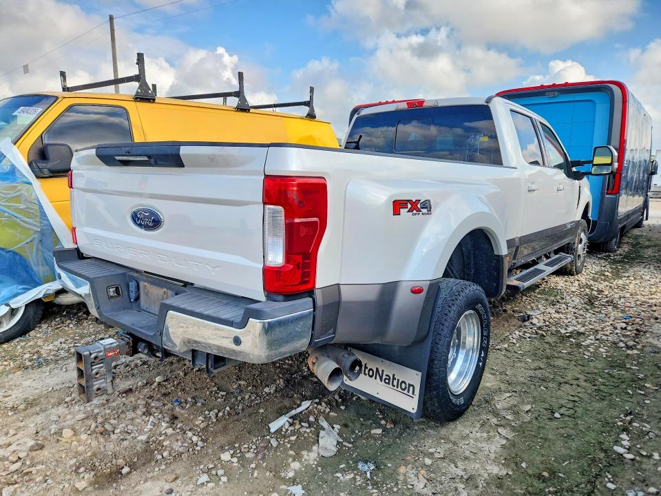 60280746 :رقم المزاد ، 1FT8W3DT9KEG16003 vin ، 2019 Ford F350 مزاد بيع