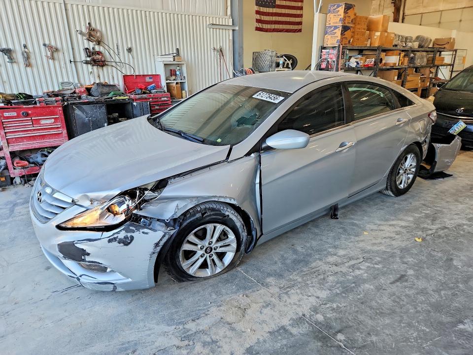 61278456 :رقم المزاد ، 5NPEB4AC6DH755050 vin ، 2013 Hyundai Sonata مزاد بيع