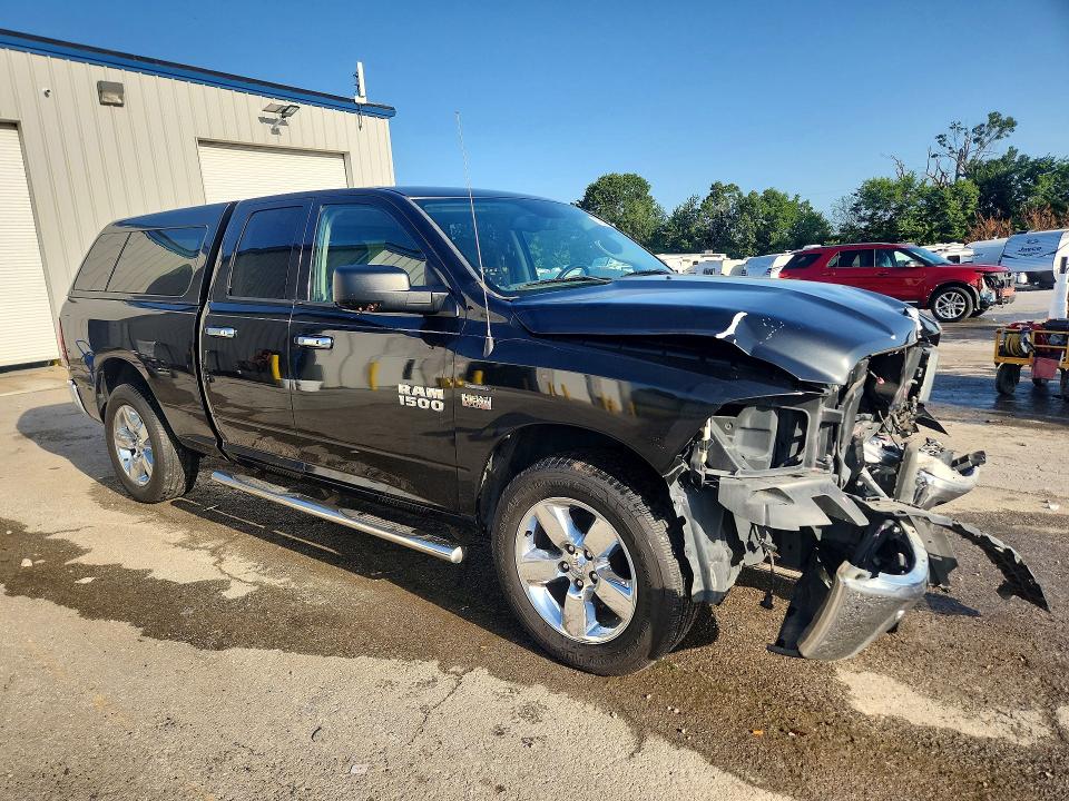 61565356 :رقم المزاد ، 1C6RR7GT6HS652392 vin ، 2017 Ram 1500 مزاد بيع