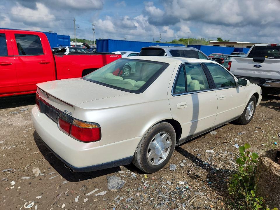 58693766 :رقم المزاد ، 1G6KS54Y4YU202363 vin ، 2000 Cadillac Seville مزاد بيع