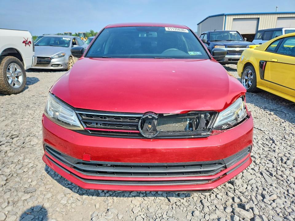 61135036 :رقم المزاد ، 3VW267AJ6GM282611 vin ، 2016 Volkswagen Jetta مزاد بيع