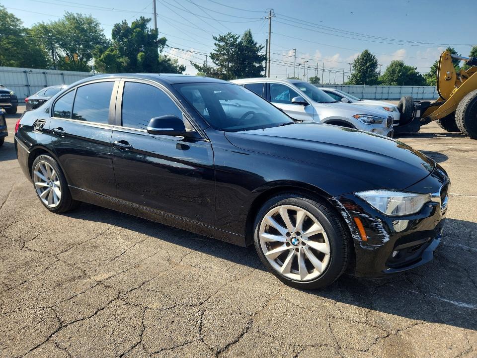 Продаж на аукціоні авто 2018 Bmw 320, vin: WBA8E5G5XJNU47102, номер лоту: 61376216