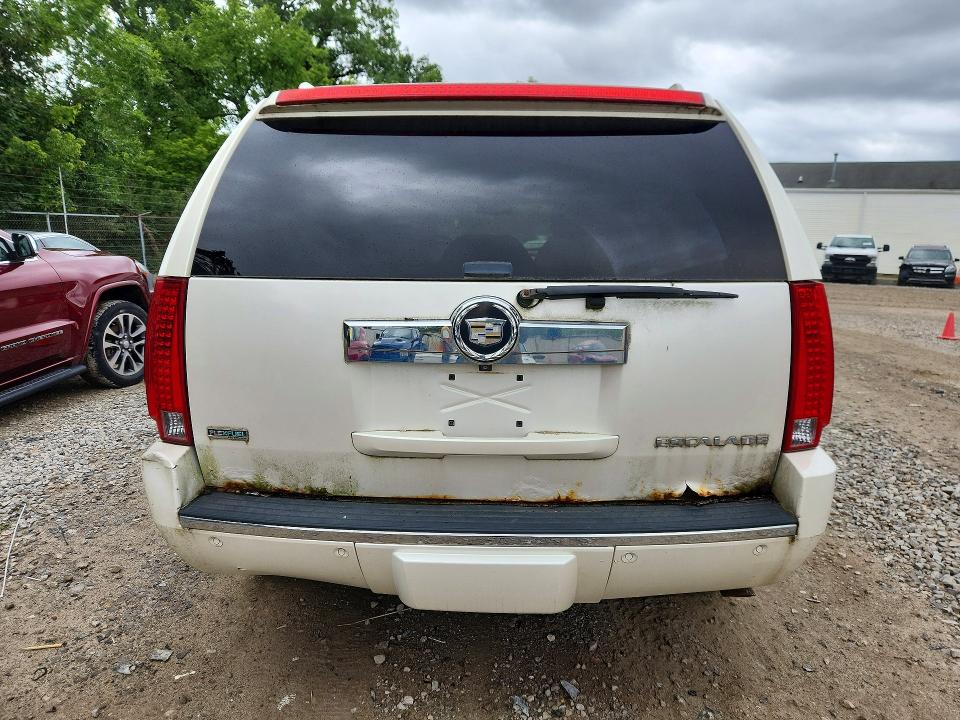 2011 Cadillac Escalade მანქანა იყიდება აუქციონზე, vin: 1GYS4BEF1BR219726, აუქციონის ნომერი: 61876476