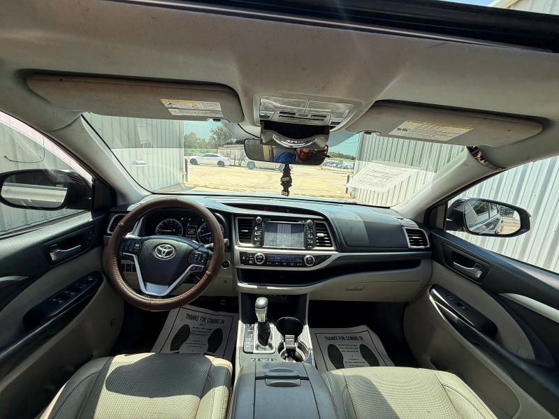 Продажа на аукционе авто 2017 Toyota Highlander, vin: 5TDYZRFH0HS188103, номер лота: 60892826