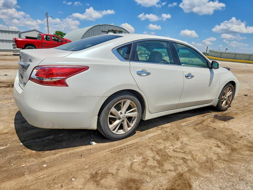 2013 Nissan Altima მანქანა იყიდება აუქციონზე, vin: 1N4AL3AP7DC282785, აუქციონის ნომერი: 60455676