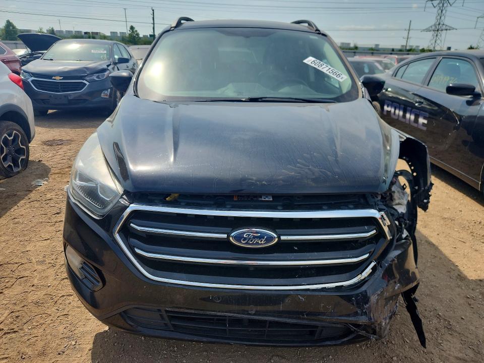 2017 Ford Escape მანქანა იყიდება აუქციონზე, vin: 1FMCU9GD1HUD52180, აუქციონის ნომერი: 60871566