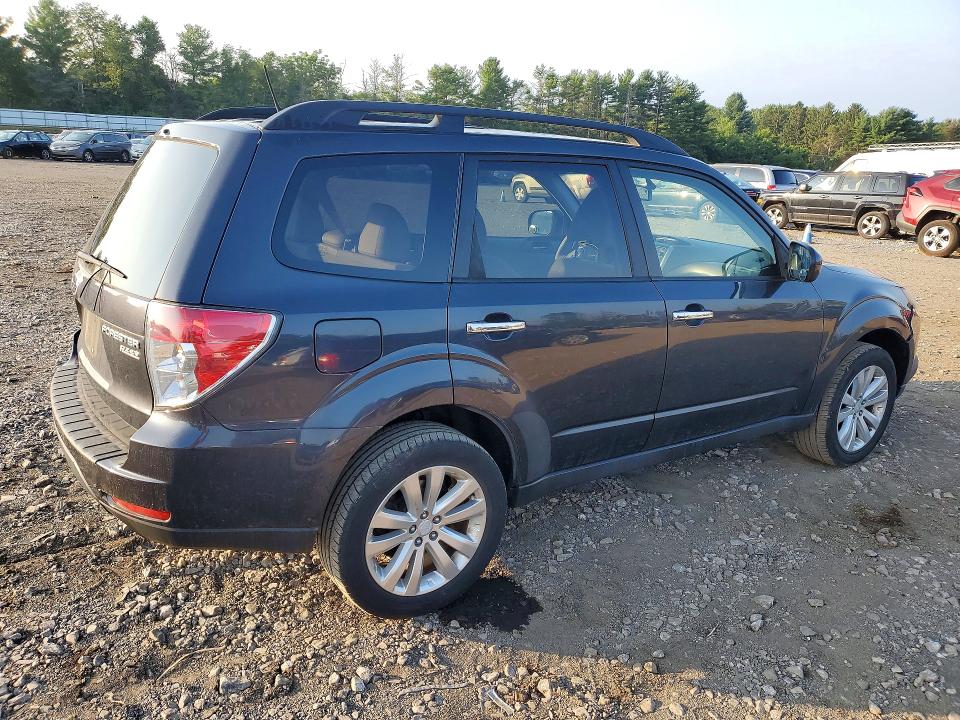 2011 Subaru Forester მანქანა იყიდება აუქციონზე, vin: JF2SHADC3BH735492, აუქციონის ნომერი: 61531136