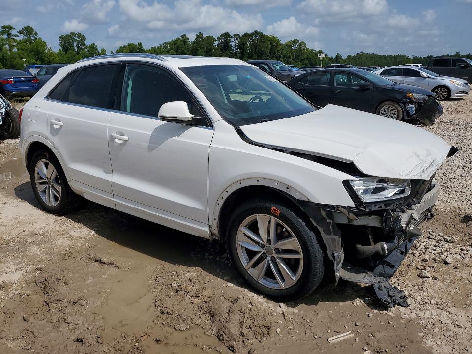 61511956 :رقم المزاد ، WA1EFCFS8GR011956 vin ، 2016 Audi Q3 مزاد بيع
