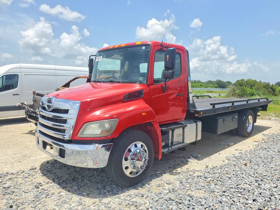 61846056 :رقم المزاد ، 5PVNJ8JT1E4S55119 vin ، 2014 Hino 258/268 مزاد بيع